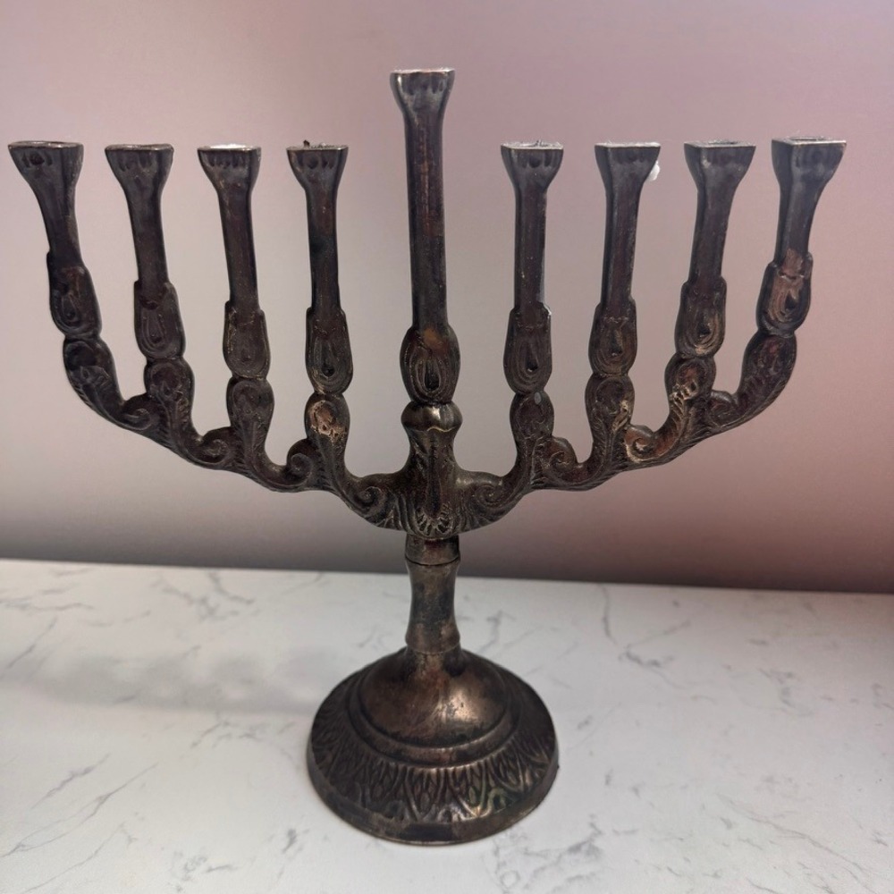 Vintage Brass Tone‎ Hanukkah Menorah Ornate Scroll Design Judaica Candelabra